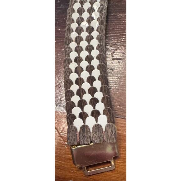 Vintage Art Deco Gold Metallic Fish Scale Elastic Glam Stretchy Belt - Picture 4 of 10